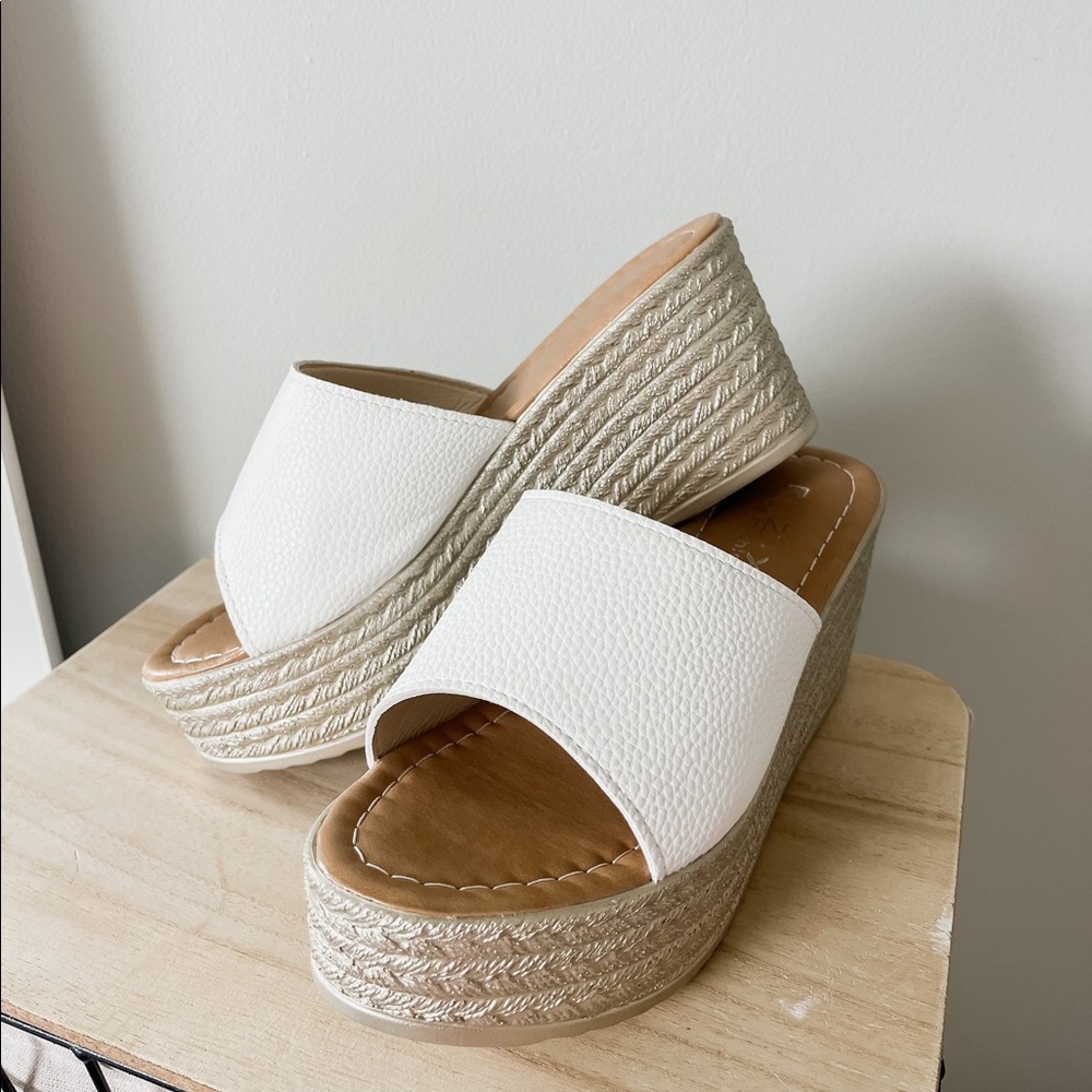 White Platform Sandals size US 7 Womens